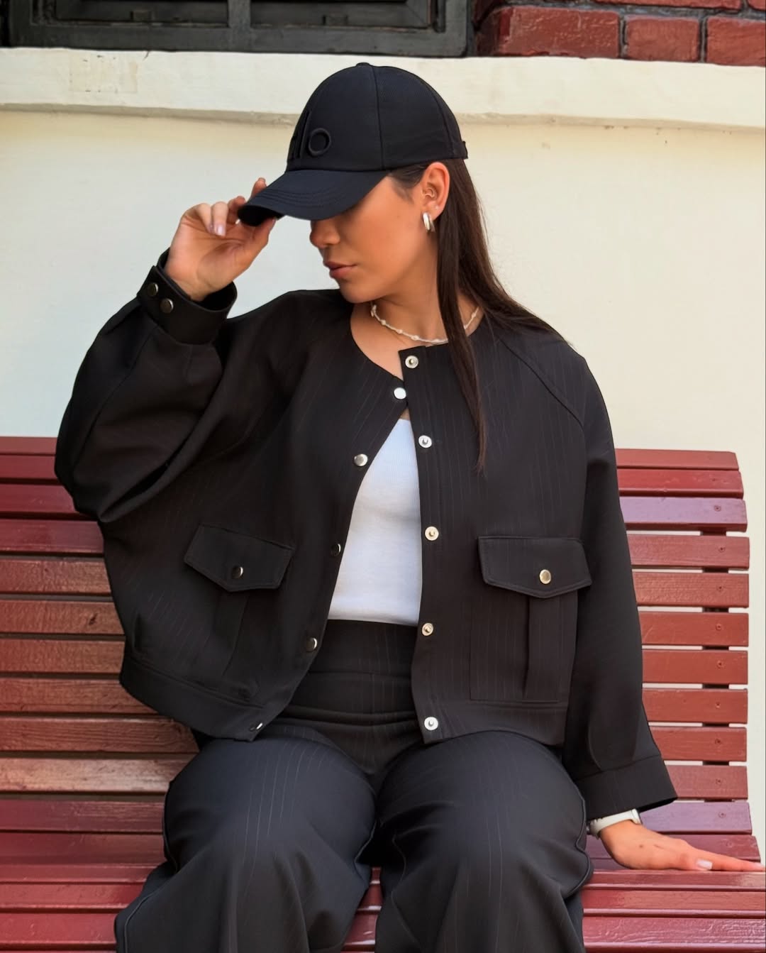 بامبر و شلوار کرپ دیپلمات مغزی دوزی شده فری سایز